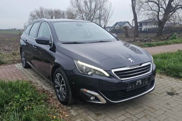 Automatyczna skrzynia biegów skóra panorama nawigacja