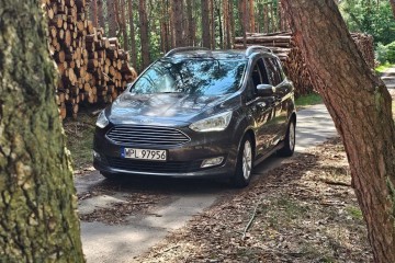 Bardzo dobry stan samochodu. Pełna dokumentacja