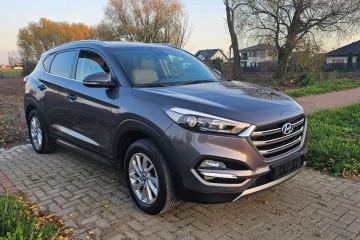 102.000 km benzyna 2017r. Skóra.